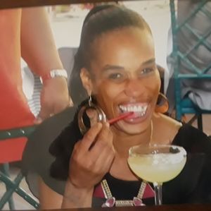 Meet your Posher, Shellie